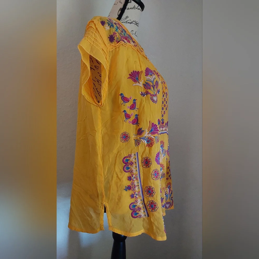 NEW JOHNNY WAS LAFARET Yellow Embroidered Blouse, Short Sleeve, size L - Picture 9 of 14